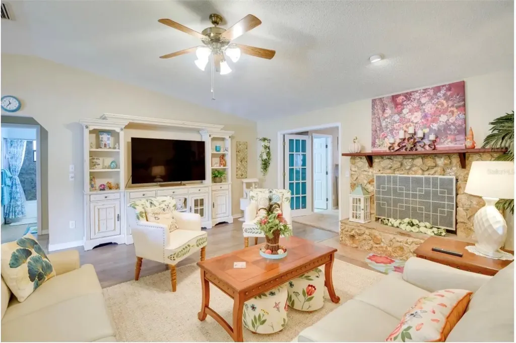 2737 Fern Palm Drive Edgewater FL 32141