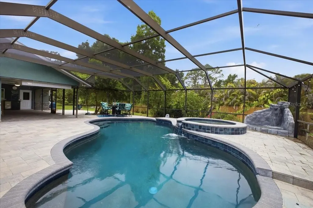 604 136th St E Bradenton FL 34212