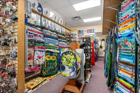 317 N Donnelly Mount Dora FL 32757