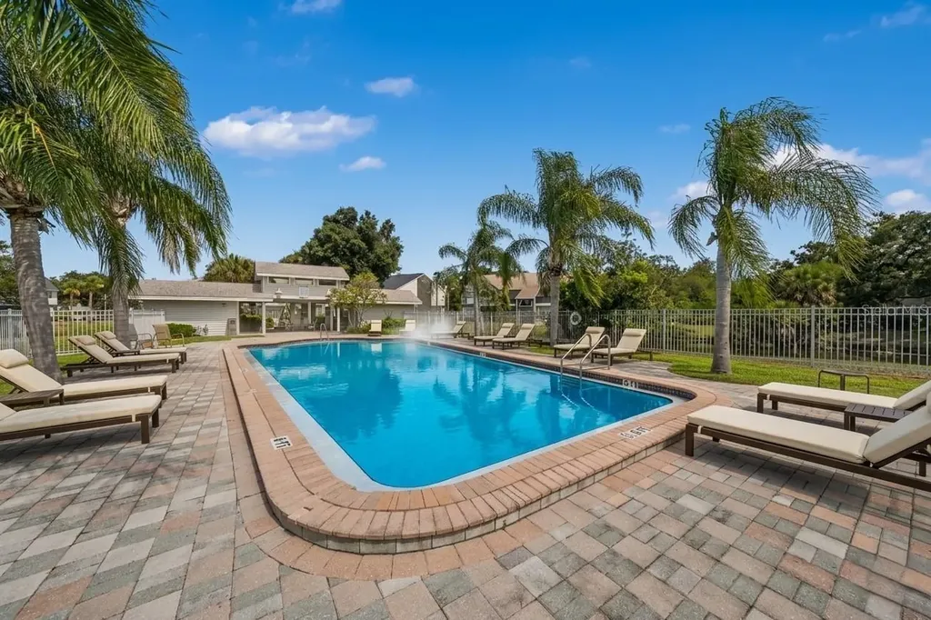 8350 Savannah Trace Circle Tampa FL 33615