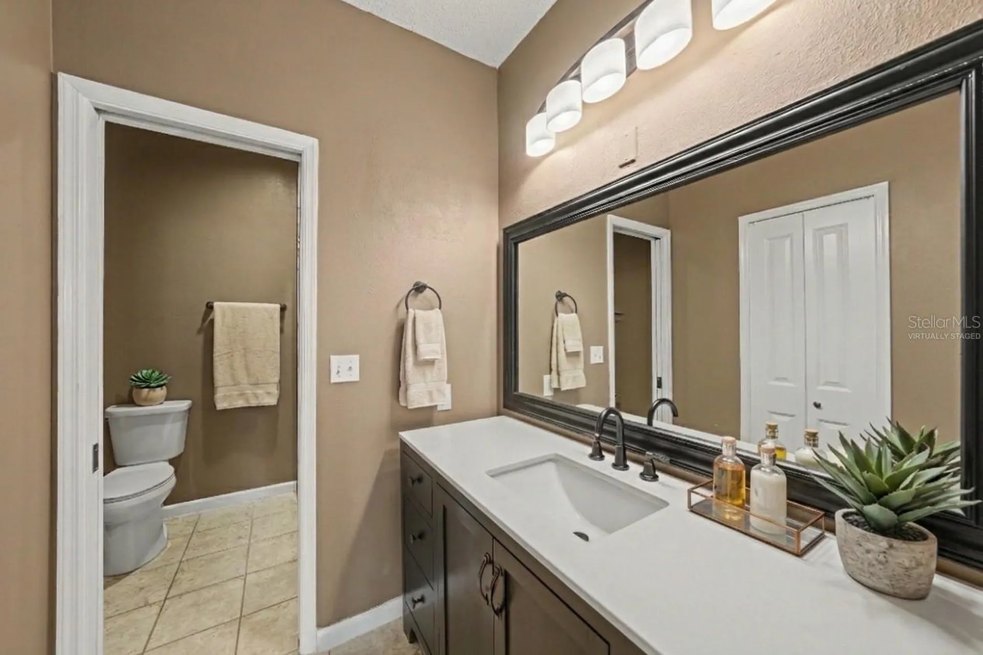 8350 Savannah Trace Circle Tampa FL 33615