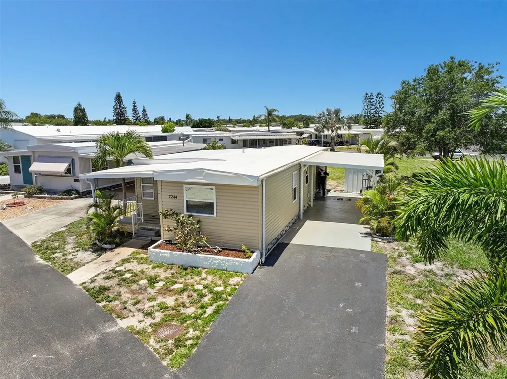 7244 Mount Fairfield Road NE St Petersburg FL 33702