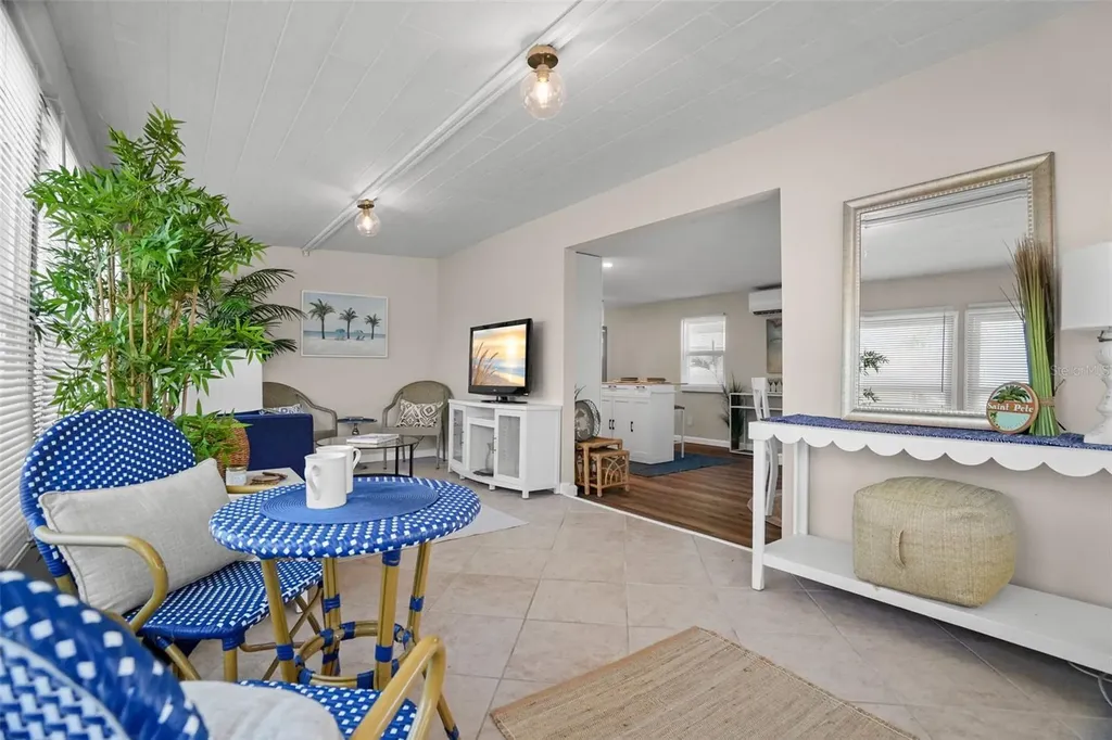 7244 Mount Fairfield Road NE St Petersburg FL 33702