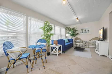 7244 Mount Fairfield Road NE St Petersburg FL 33702