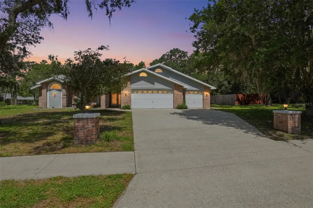 18451 Winding Oaks Boulevard Hudson FL 34667