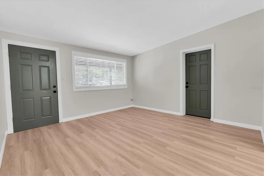 450 Davison Avenue NE St Petersburg FL 33703