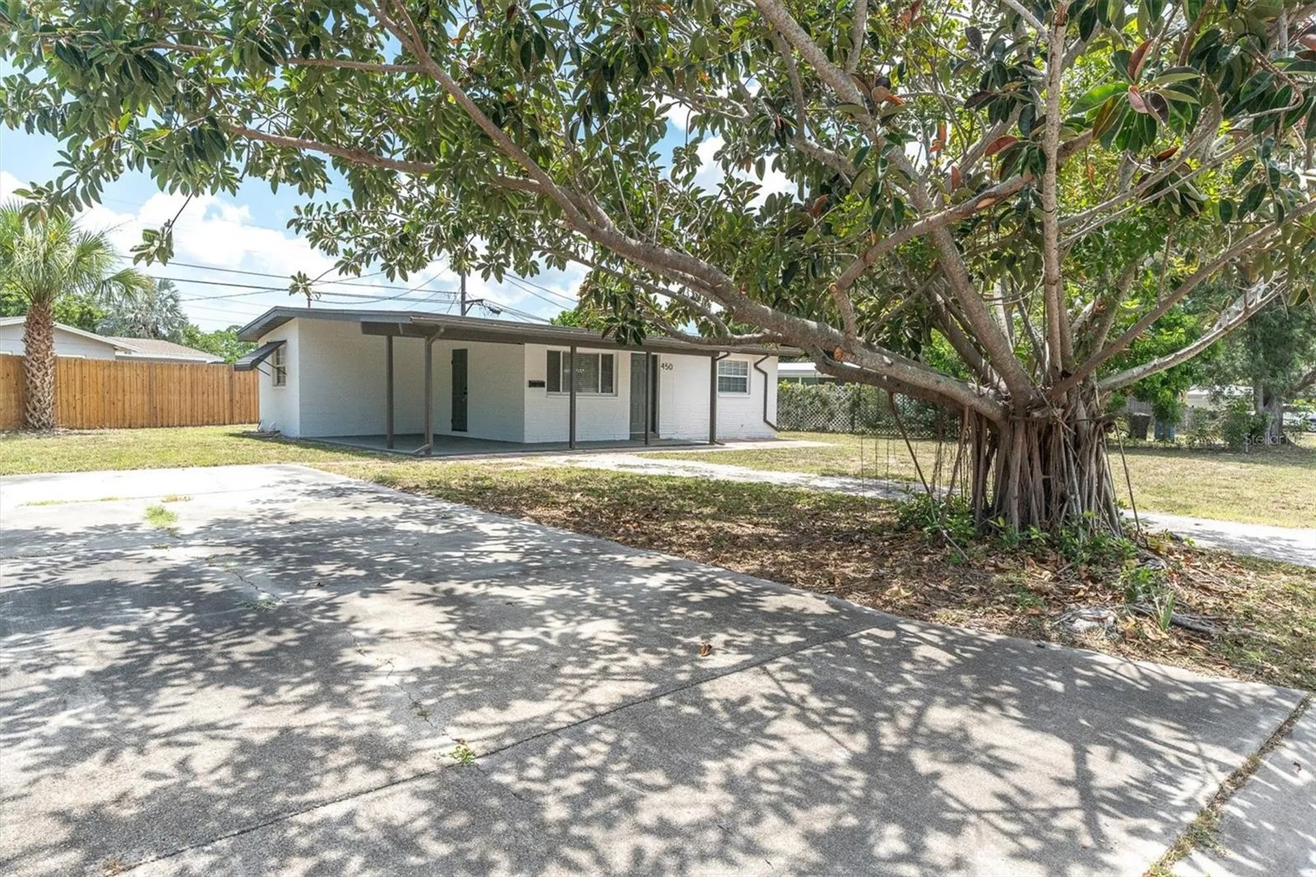 450 Davison Avenue NE St Petersburg FL 33703
