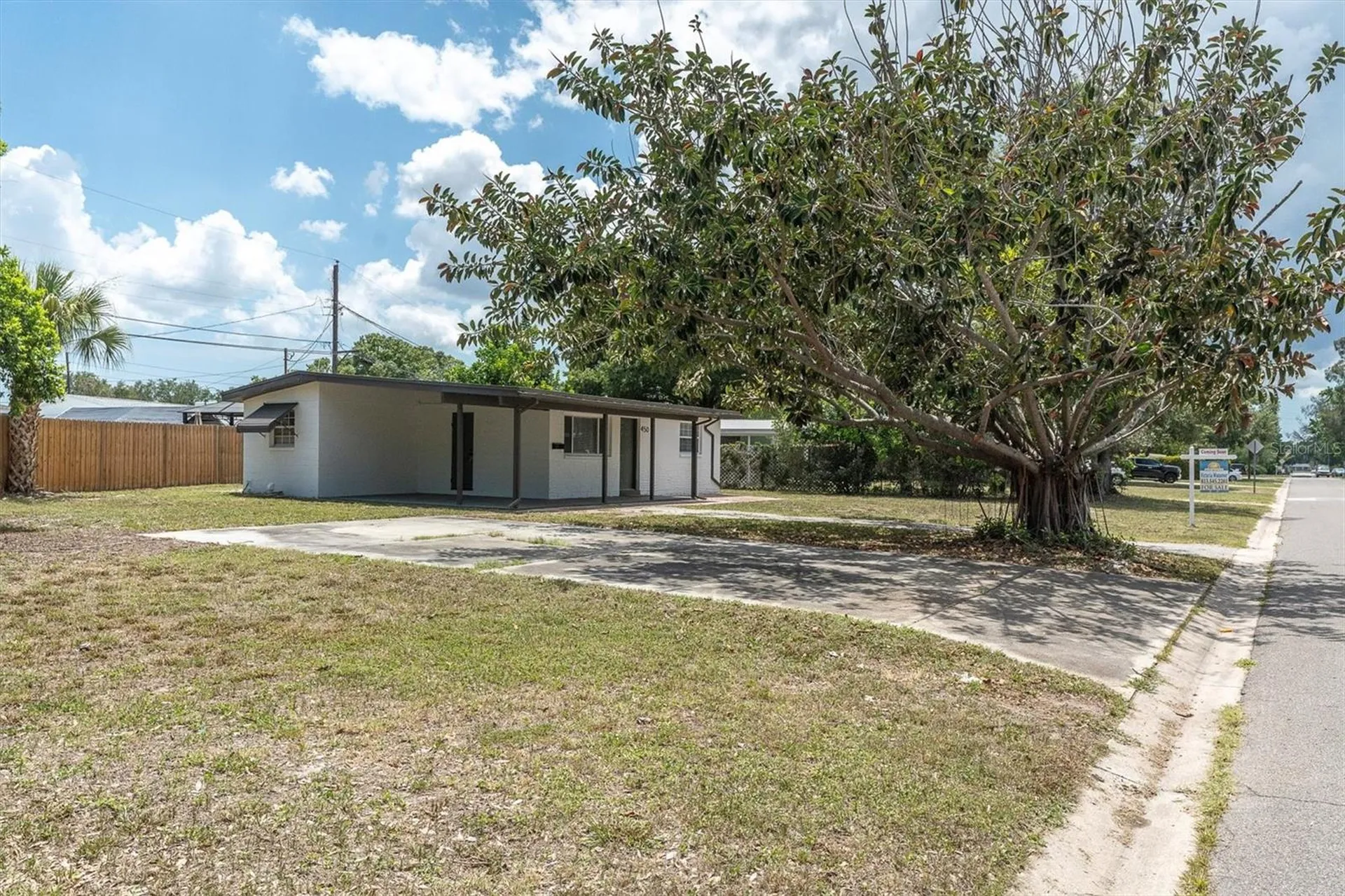 450 Davison Avenue NE St Petersburg FL 33703