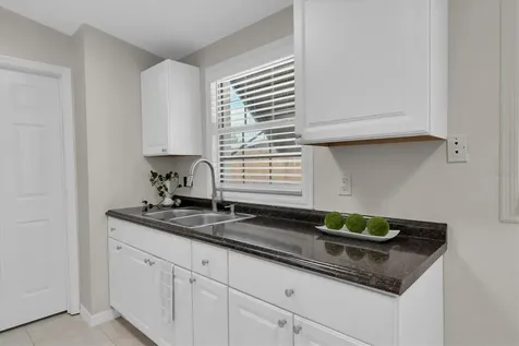 450 Davison Avenue NE St Petersburg FL 33703
