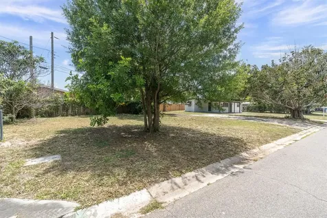 450 Davison Avenue NE St Petersburg FL 33703