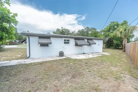 450 Davison Avenue NE St Petersburg FL 33703