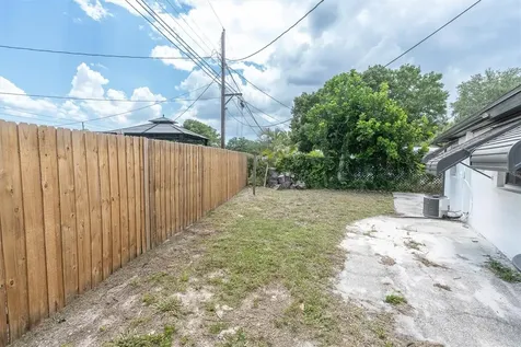 450 Davison Avenue NE St Petersburg FL 33703