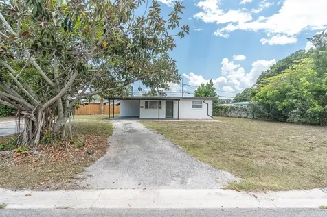 450 Davison Avenue NE St Petersburg FL 33703