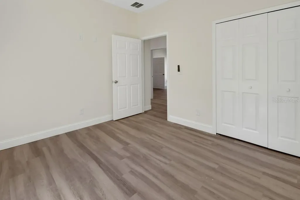 556 Wallace Street Daytona Beach FL 32114
