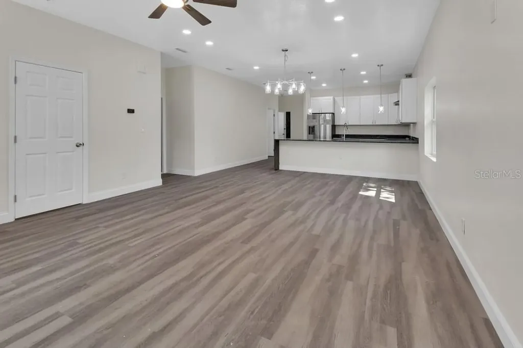 556 Wallace Street Daytona Beach FL 32114