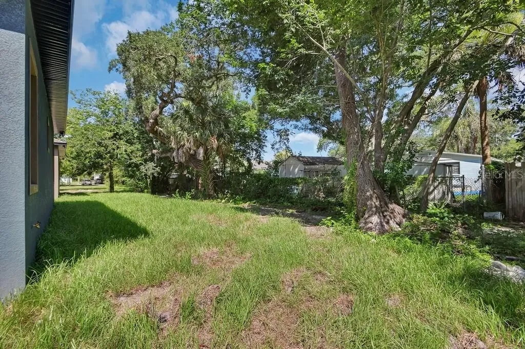 556 Wallace Street Daytona Beach FL 32114