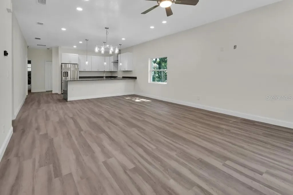 556 Wallace Street Daytona Beach FL 32114