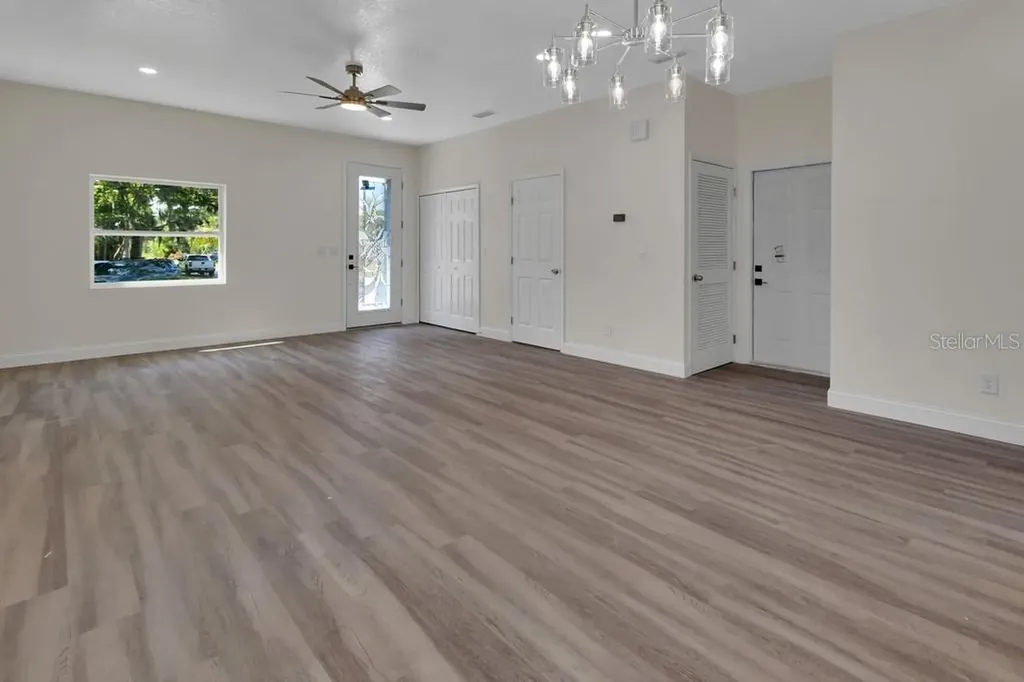 556 Wallace Street Daytona Beach FL 32114