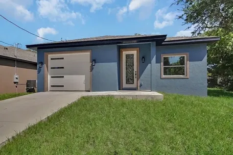 556 Wallace Street Daytona Beach FL 32114