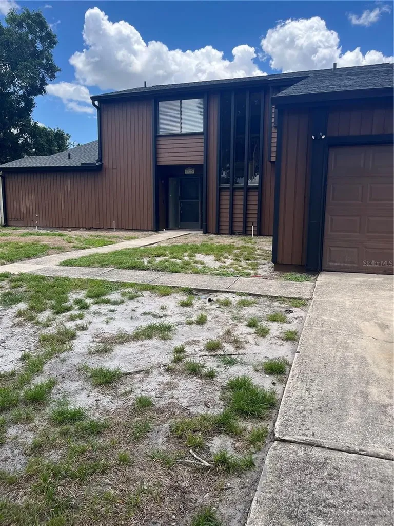 4855 Spring Run Avenue Orlando FL 32819