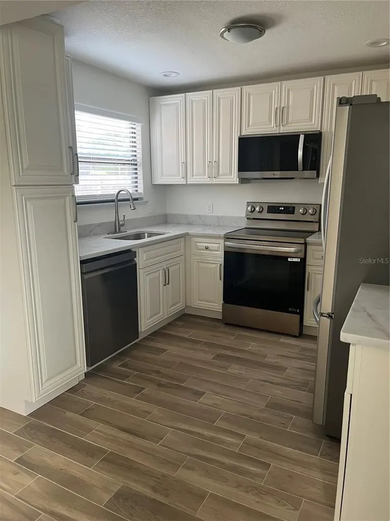 4855 Spring Run Avenue Orlando FL 32819