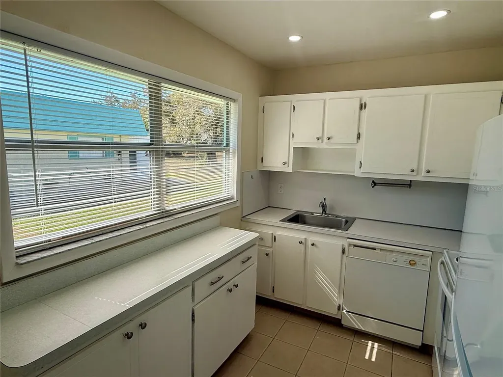 101 Cambridge Trail Sun City Center FL 33573