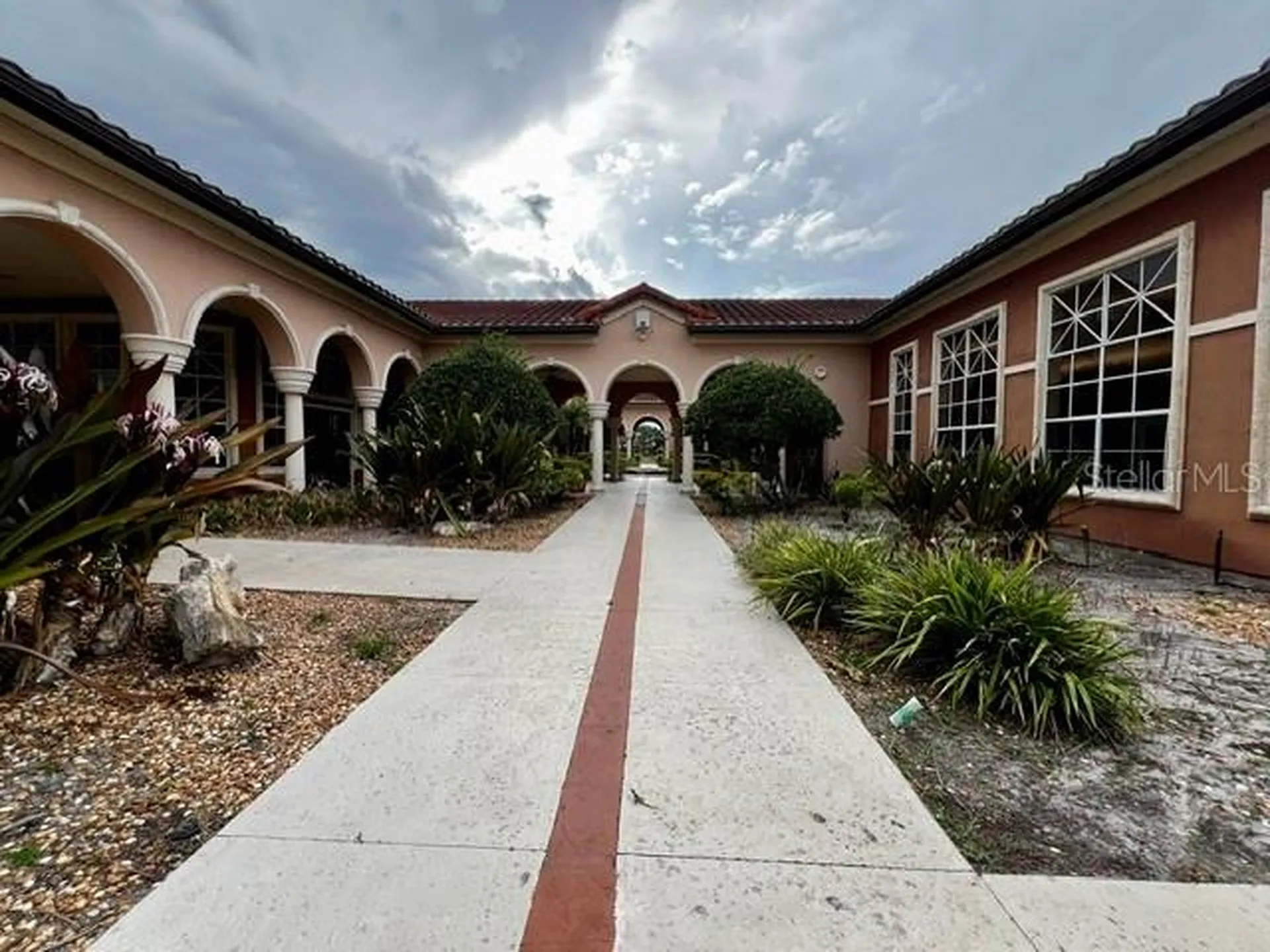 2701 Orlando West Drive Orlando FL 32808