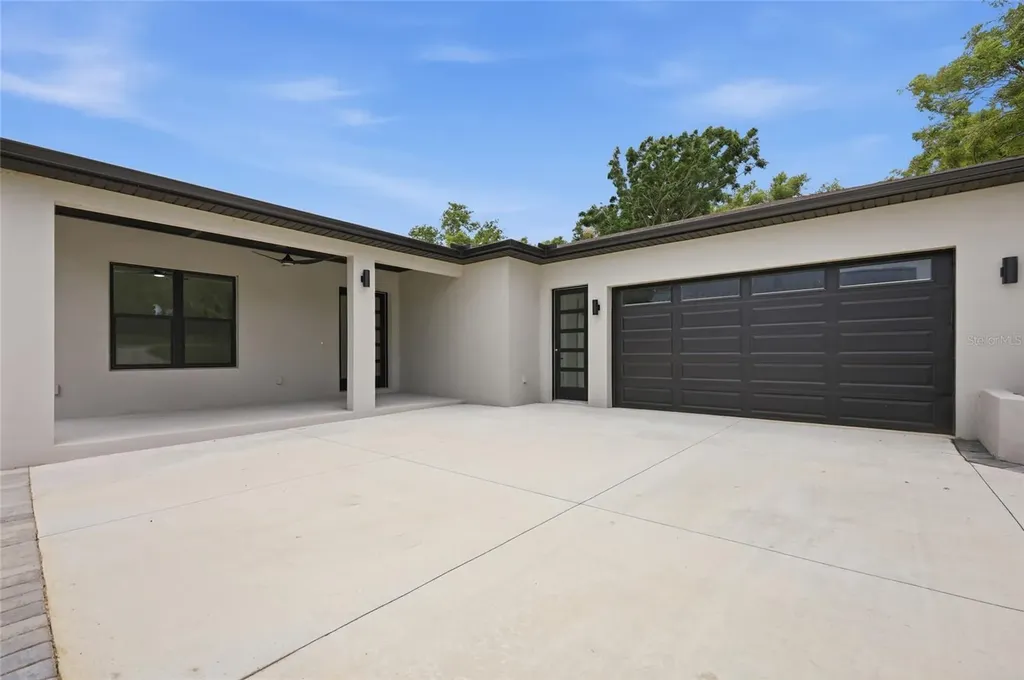 17540 Third Street Montverde FL 34756