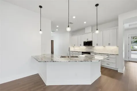 17540 Third Street Montverde FL 34756