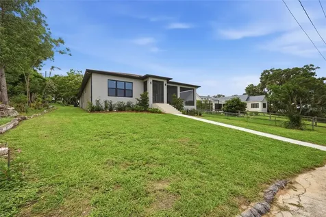 17540 Third Street Montverde FL 34756