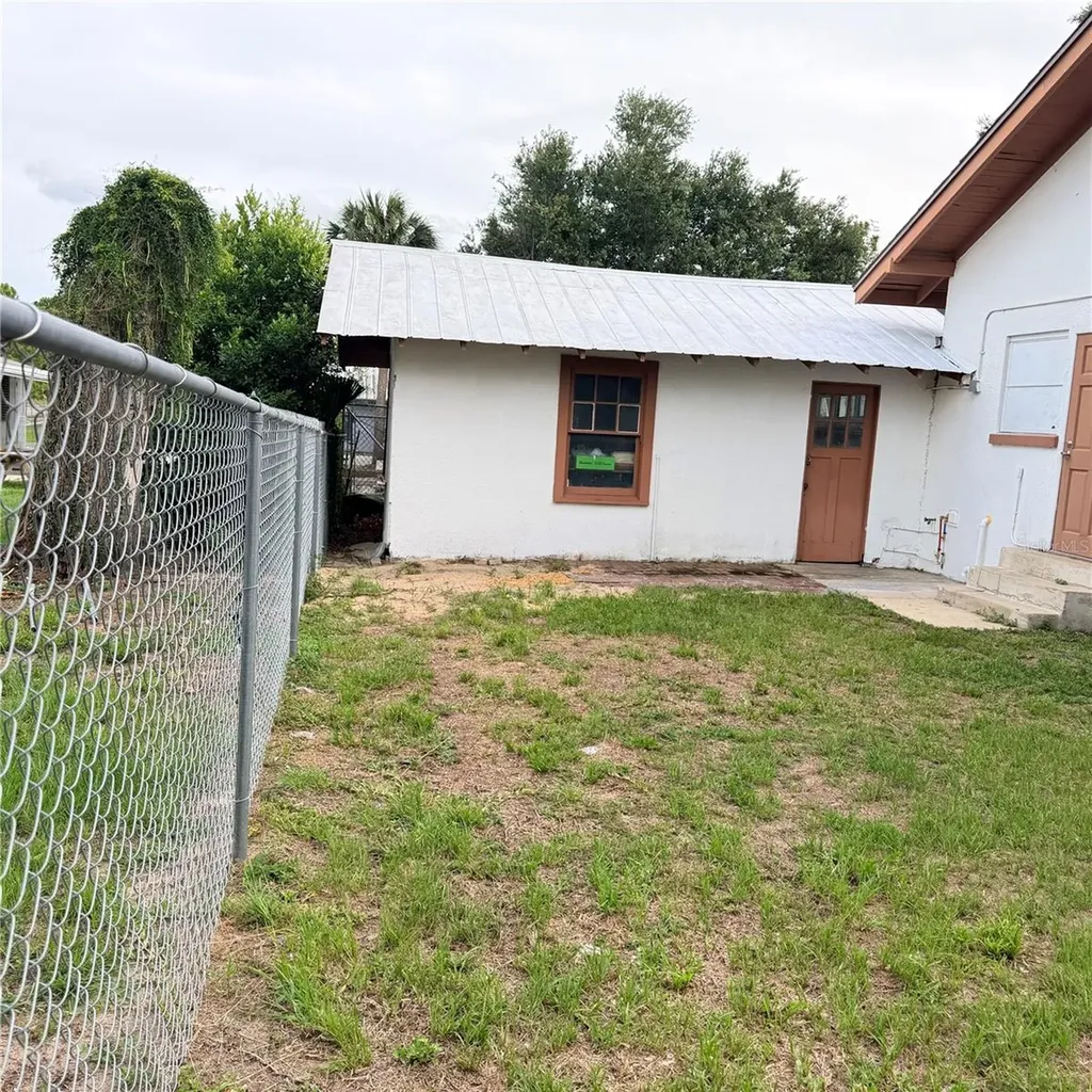 107 S 1st Street Haines City FL 33844