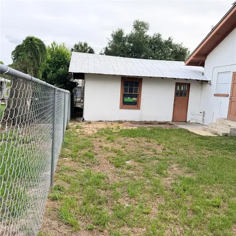 107 S 1st Street Haines City FL 33844