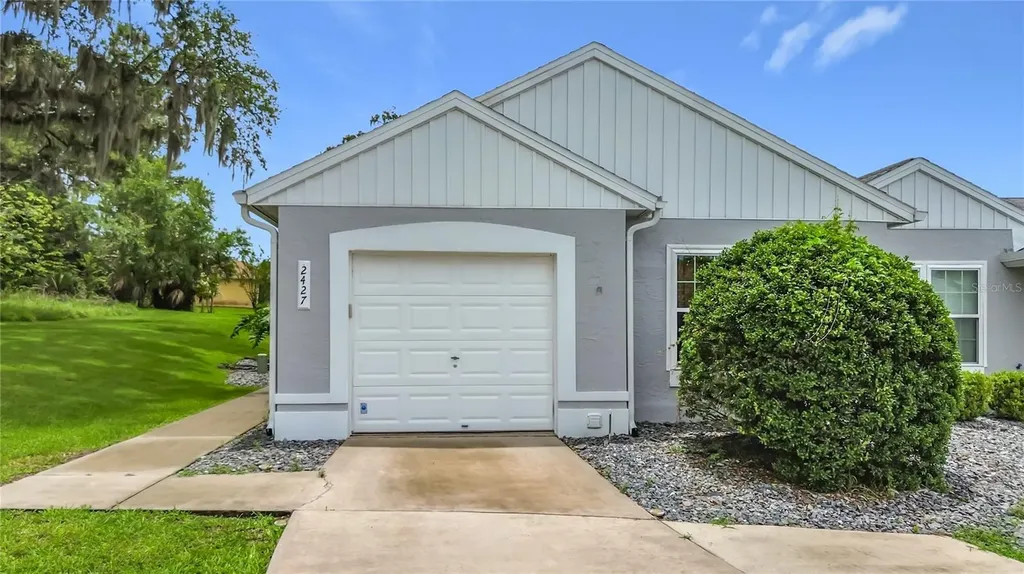 2427 SW 20th Court Ocala FL 34471