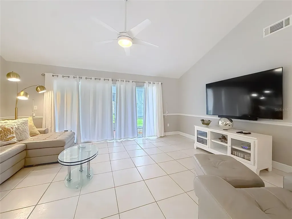 2427 SW 20th Court Ocala FL 34471