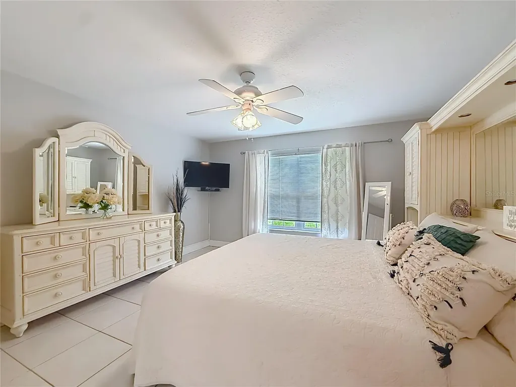 2427 SW 20th Court Ocala FL 34471
