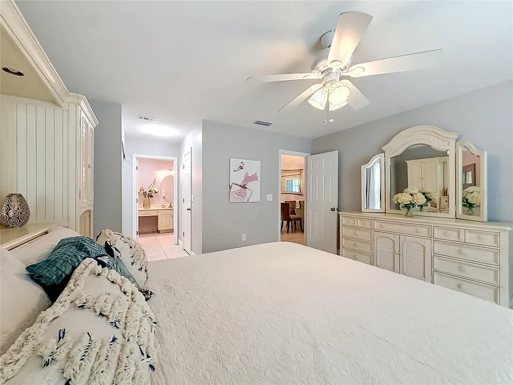 2427 SW 20th Court Ocala FL 34471