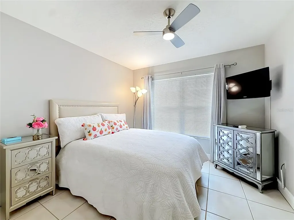 2427 SW 20th Court Ocala FL 34471
