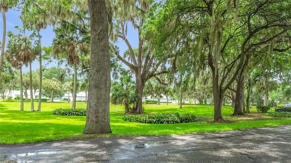 2427 SW 20th Court Ocala FL 34471