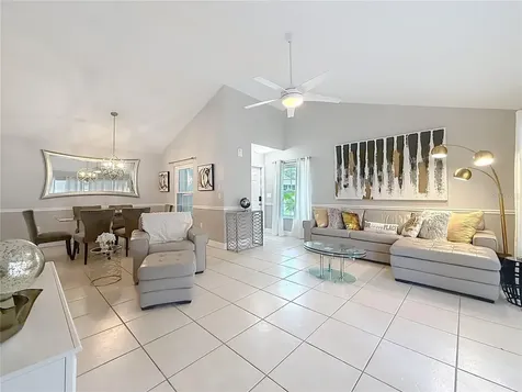 2427 SW 20th Court Ocala FL 34471