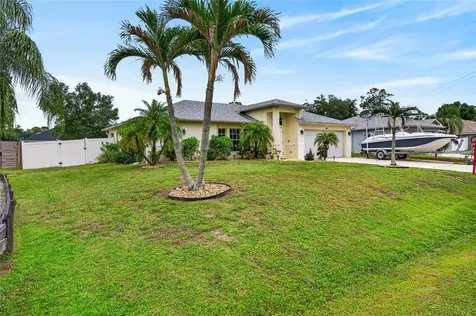 3912 Cincinnati Street North Port FL 34286