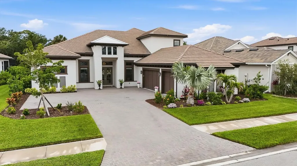 9463 Tequila Sunrise Drive Sarasota FL 34241