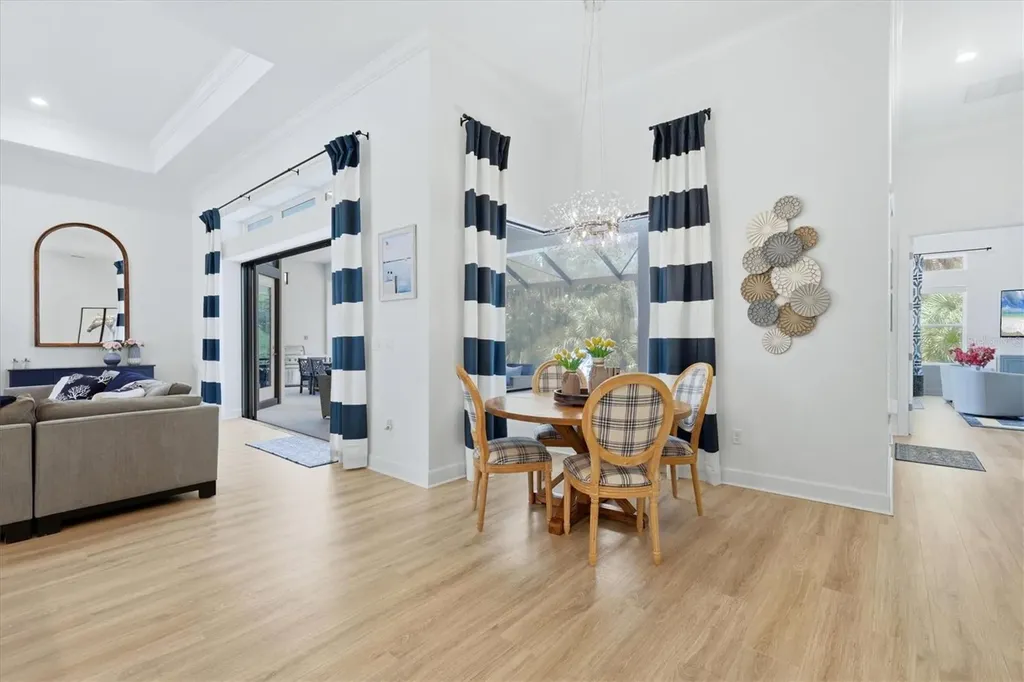 9463 Tequila Sunrise Drive Sarasota FL 34241