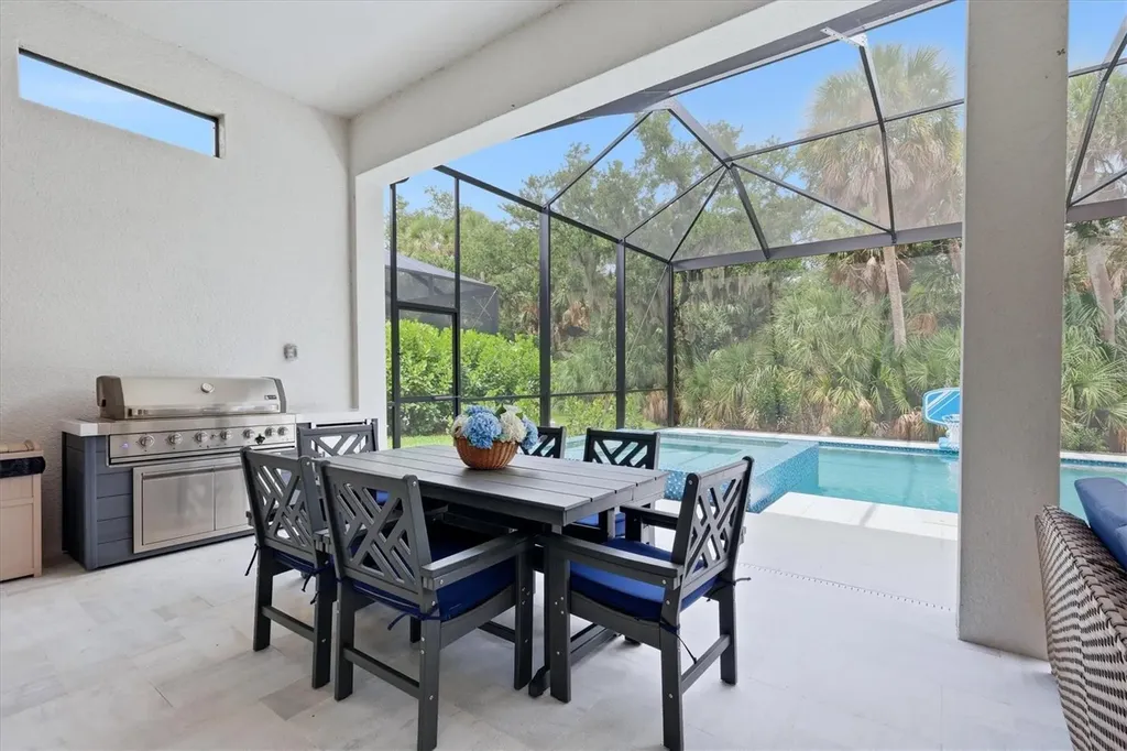 9463 Tequila Sunrise Drive Sarasota FL 34241
