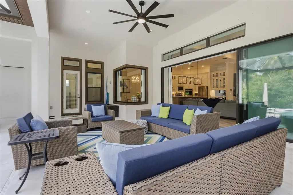 9463 Tequila Sunrise Drive Sarasota FL 34241