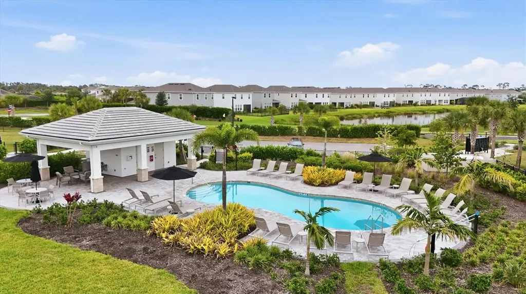 9463 Tequila Sunrise Drive Sarasota FL 34241