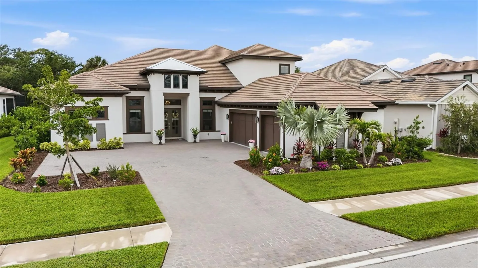 9463 Tequila Sunrise Drive Sarasota FL 34241