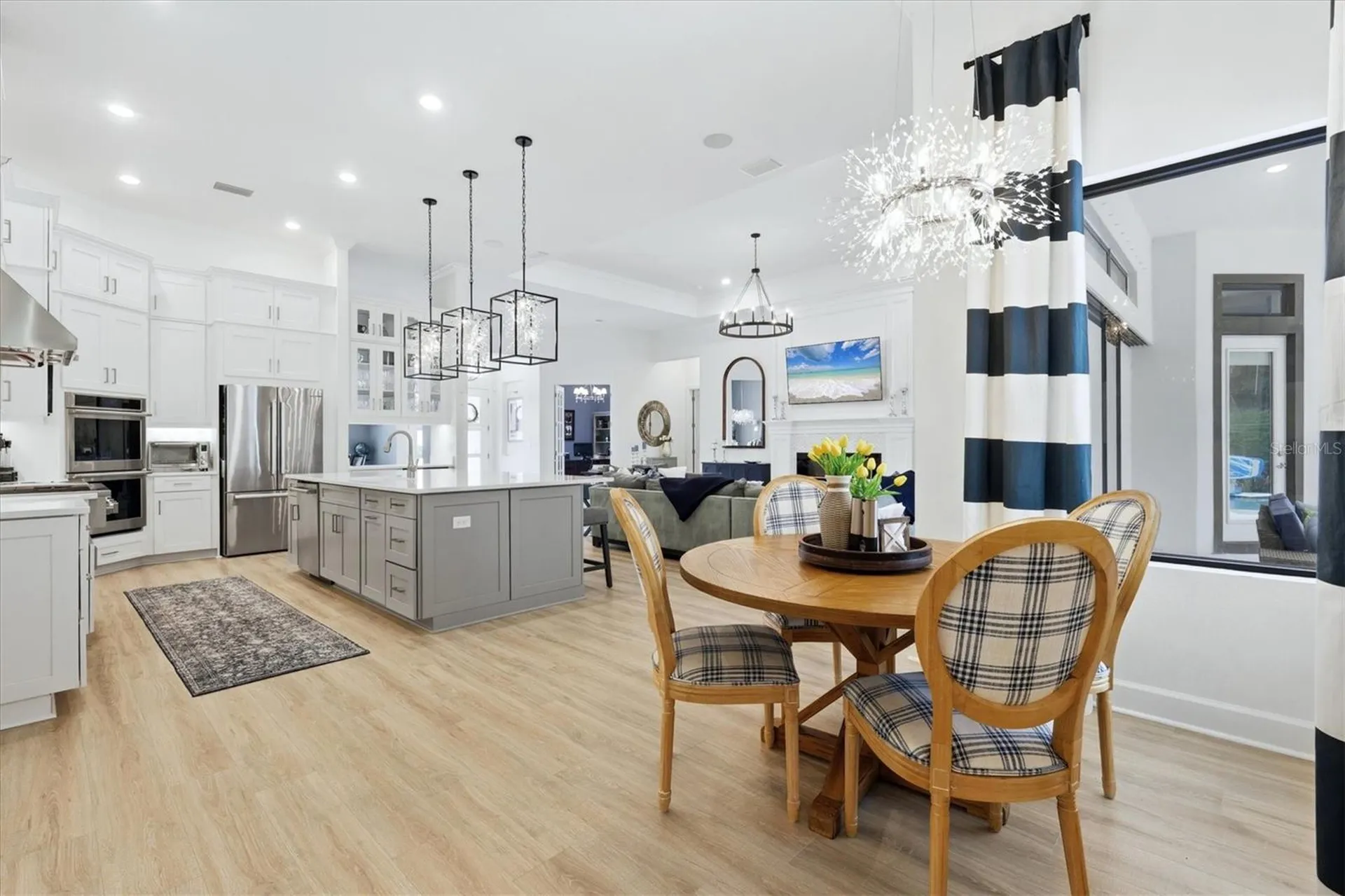 9463 Tequila Sunrise Drive Sarasota FL 34241