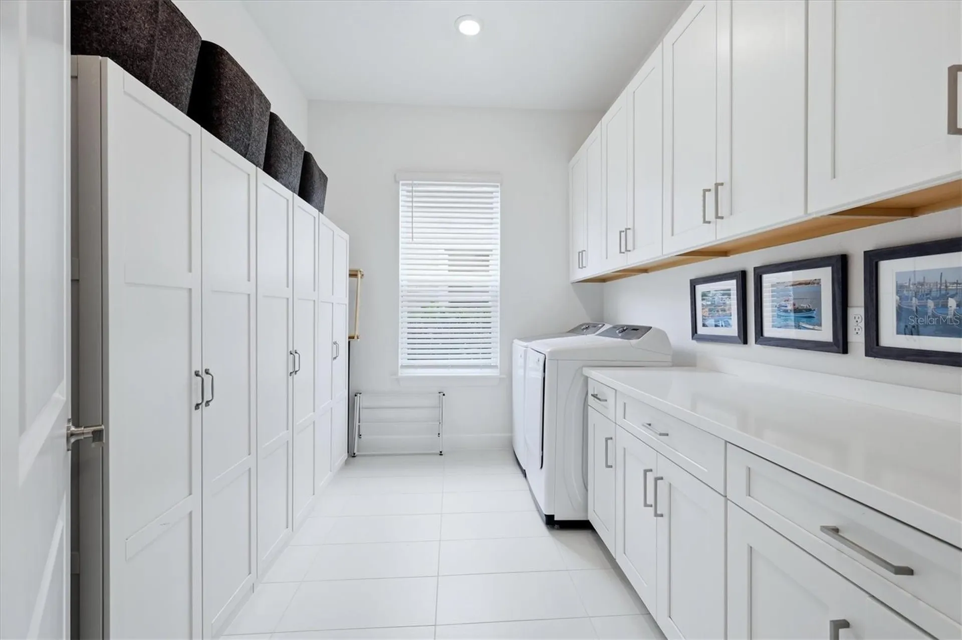 9463 Tequila Sunrise Drive Sarasota FL 34241