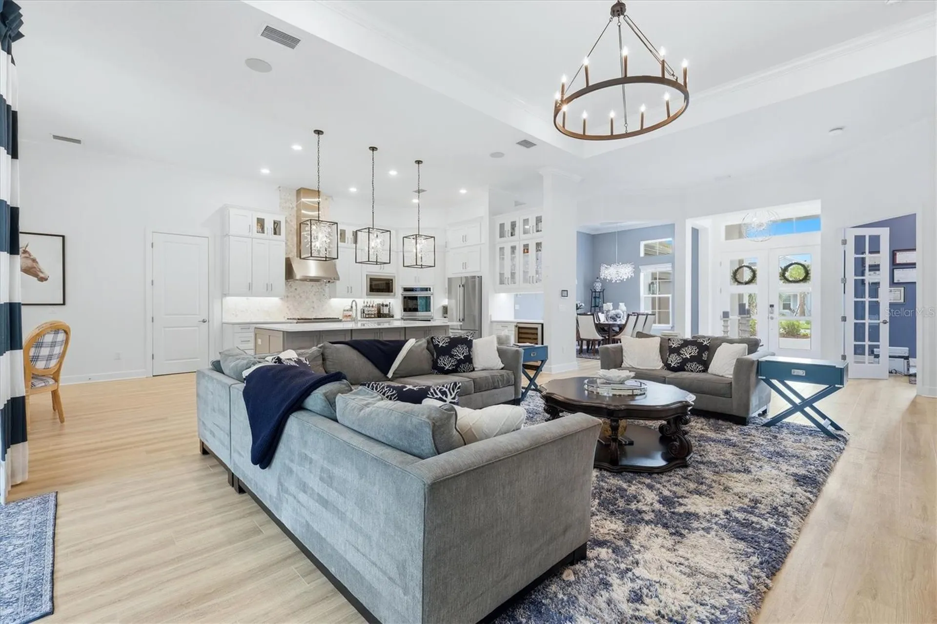 9463 Tequila Sunrise Drive Sarasota FL 34241