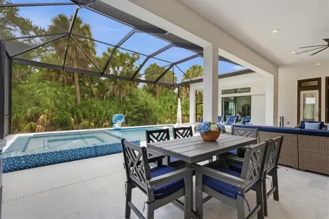 9463 Tequila Sunrise Drive Sarasota FL 34241